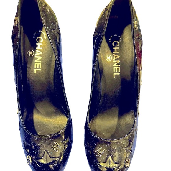 Chanel Black Glitter Star Embossed Patent Leather CC Embellished Platform Pumps - Picture 16 of 16